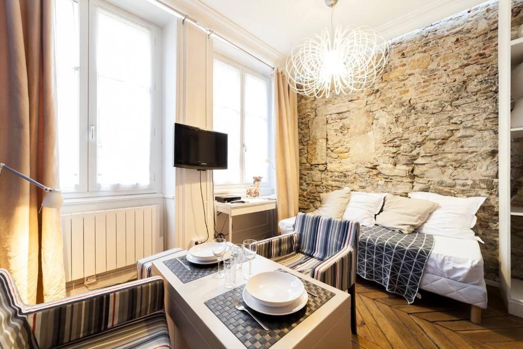 Studio Cosy En Centre Ville Aux Cordeliers Ail Lyon Exteriör bild